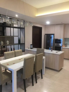 Kensington Private Lift Lantai Tinggi Furnished