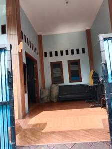 Rumah Cantik 2 Lantai Full Renov Perum 2 Karawaci Tangerang