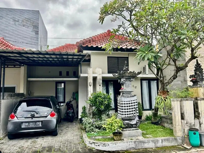 Rumah Kesambi Kerobokan Badung Bali