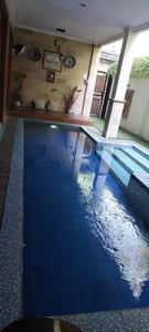 Rumah Mewah Dengan Private Pool Dlm Cluster Discovery Bintaro