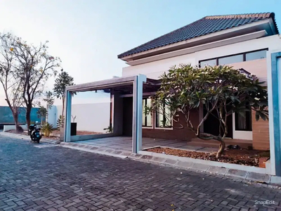 Rumah modern minimalis dalam Cluster elite di Singopuran