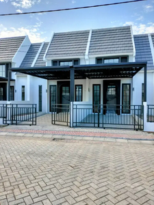 RUMAH SCANDINAVIAN MODERN, DI BARAT SURABAYA