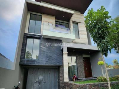 Rumah Pakuwon Indah Surabaya PREMIUM Quality SMART Home Teknologi