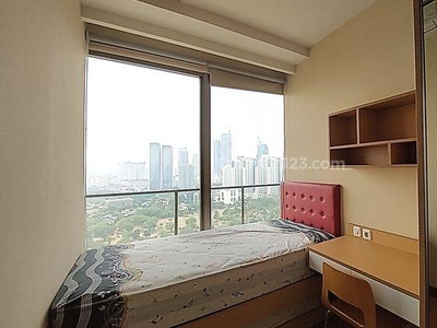 Apartement Sudirman Hill Residence 2 BR Furnished Bagus