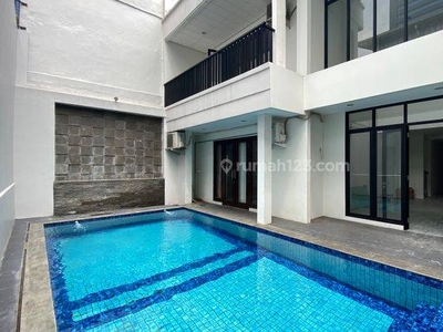 Beautiful and modern house at mega kuningan area