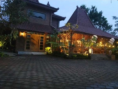 Cafe Baru Bonus Villa Area Cemorokandang Kota Malang, E04