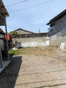 Dijual bangunan lokasi lamper cocok buat usaha apapun