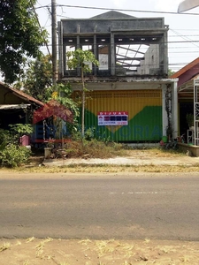 Dijual Ruko Di Raya Sukoanyar - Kediri, Kecamatan Mojo, Jalanan Ramai