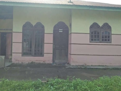 Dijual rumah dan tanah