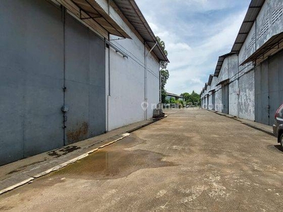 Disewakan 10 unit gudang di Prancis, Dadap Tangerang