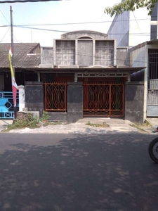 Disewakan murah rumah tengah kota jalan Gajah