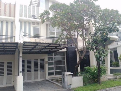 Disewakan Rumah 2 Lantai di Royal Residence Buckingham Surabaya