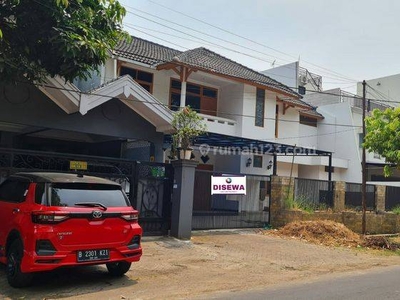 Disewakan Rumah 2lantai Baru Renovasi di Kemang Xpress, Bekasi