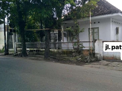 DISEWAKAN RUMAH JALAN PATTIMURA SOLO COCOK UNTUK HUNIAN MAUPUN CAFE