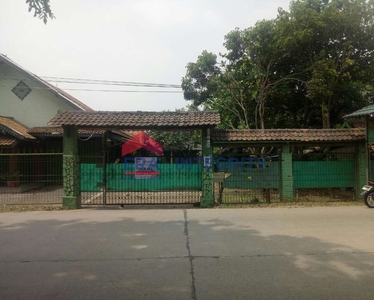 Ex- Rumah Makan, Tepat di Pinggir Jalan Raya Plawad Karawang