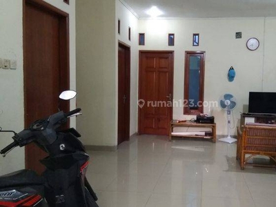 For Rent Rumah Ada Taman di Daerah Lodaya Bandung