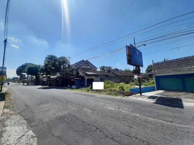 Jl. Kaliurang Umbulmartani, Dekat Kampus UII, Yogyakarta