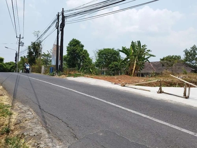 Kavlingan siap bangun 80m2 di Banyumanik SHM ready pinggir jalan raya