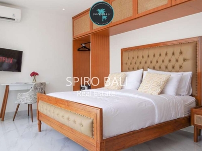 Monthly Rent Brand New 3 Bedrooms Villa in Mertanadi Seminyak