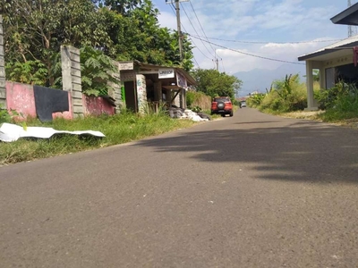 Pinggir Jalan Aspal, Tanah Kapling Dekat Sawargiloka Water Land
