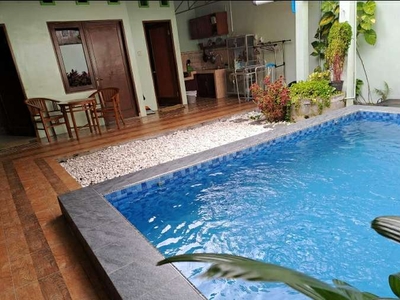 Private Pool Homestay Utara UPN di Perumahan