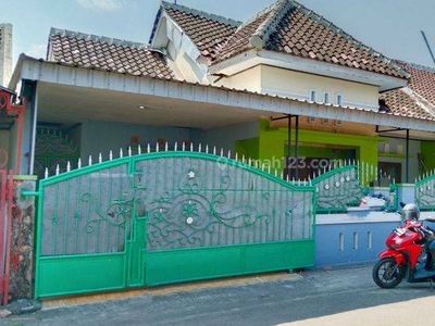 Rumah Bagus Semi Furnished SHM Siap Huni di Gayamprit, Klaten