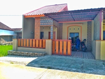 Rumah Baru Siap Huni Tengah Kota dekat kantor DPRD