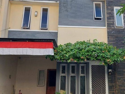 Rumah Cantik Siap Huni Dekat Puri Bintaro Sektor 9