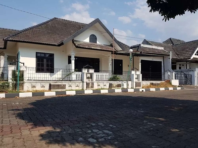 Rumah Srondol dekat Kampus UNDIP Tembalang Semarang