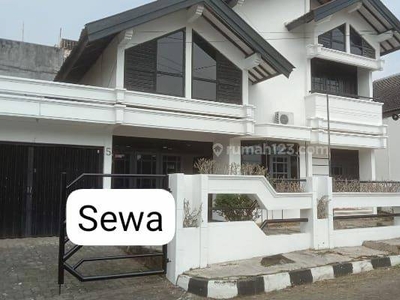 Sewa Rumah di Srondol bumi indah 2 Lantai