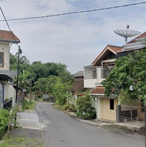 Tanah Dijual Bonus Rumah di Kota Magelang, Dalam Perumahan.