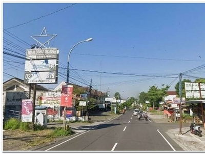 Tanah Pandanaran, Sleman, Dekat UII Jalan Kaliurang