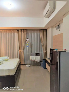 Apartement Altiz Bintaro Semi Furnished Hadap Pool