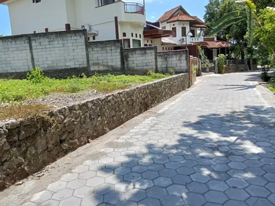 Di jual tanah SHM pekarangan murah di Maguwoharjo Depok Sleman