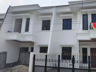 Dijual Rumah BARU MEWAH STRATEGIS Pinggir Jalan di Pondok Gede