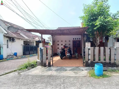 Dijual rumah di Villa Ilhami Islamic tanah luas lokasi strategis