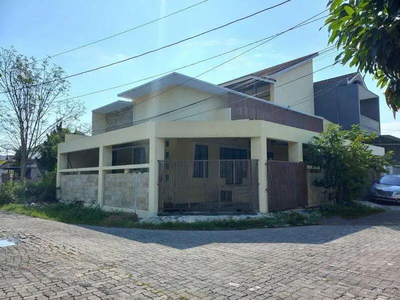 Dijual rumah & kantor di Puri Anjasmoro Semarang