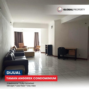 Jual Apartemen Fully Furnished 3 Bedroom, Low Floor, Taman Anggrek Condominium - Jakarta Barat
