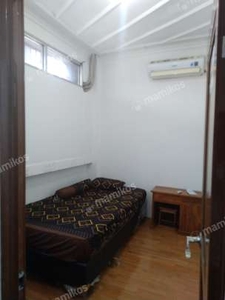 Kost Roxy 69 Gambir Jakarta Pusat