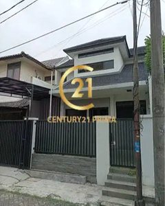 Rumah bagus sudah renovasi di bintaro sektor 5 Tangerang Selatan
