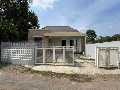 Rumah baru dekat Pondok pandanaran dan UII jakal km 12 Turen
