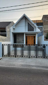 Rumah Baru Murah siap huni di Komplek Antapani Bandung