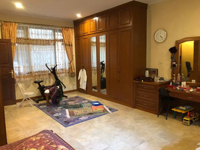 Rumah Cantik Harga Menarik Tanah Luas Di Rempoa Bintaro