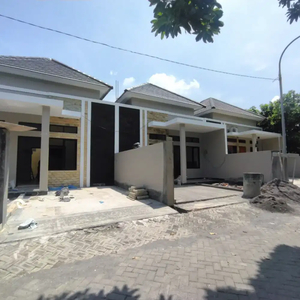 Rumah Murah Mewah Lokasi Bebas Banjir Dekat Jl Raya Woltermonginsidi