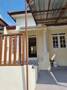 Defg. Rumah Dijual di Sriwijaya Taman Simpruk Lippo Cikarang