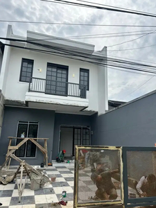 Di jual Rumah Baru Turangga Buah batu Bagus minimalis 2 Lt,jarang ada