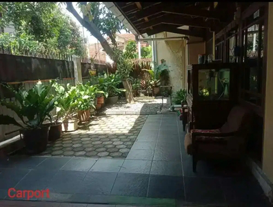 Dijual rumah 2 lantai di Turangga