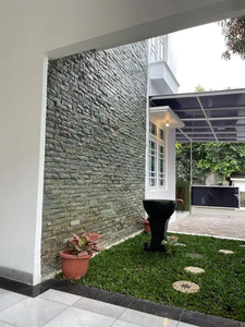 Dijual rumah baru renovasi siap huni posisi hook di sektor 9 Bintaro