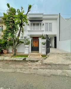 DIJUAL RUMAH LEBAK BULUS MODERN CLASSIC HOUSE