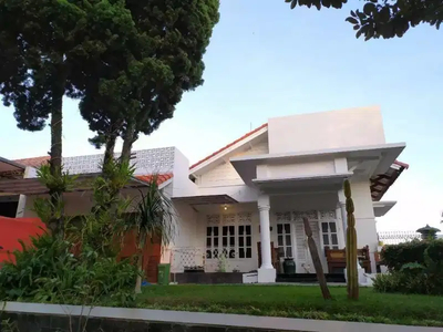 Dijual rumah murah terawat Dago resort Bandung